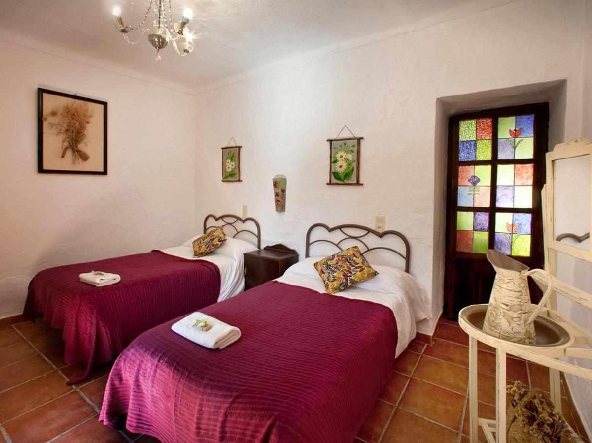 Cortijo La Gineta Pensionat Alcalá la Real Exteriör bild